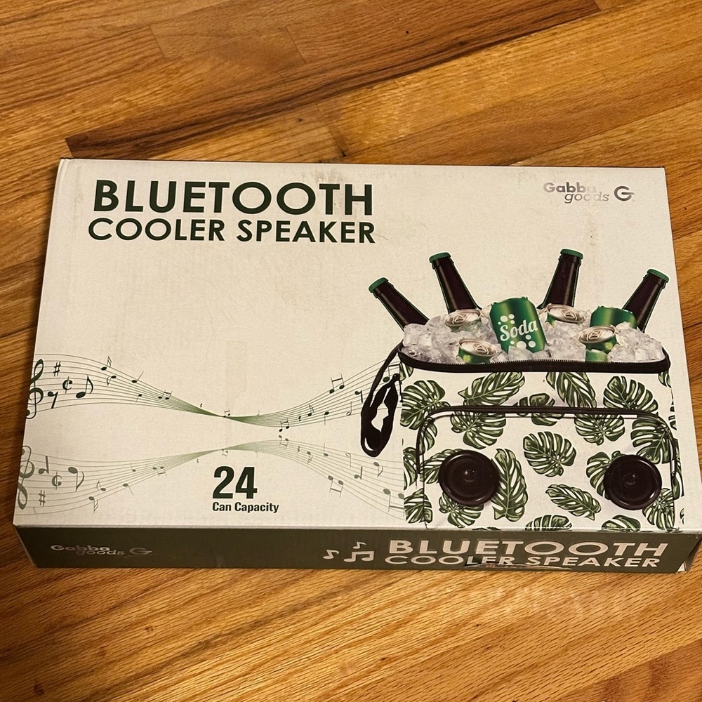 NEW Gabba Goods Bluetooth Cooler Speaker 24 Can Capacity Green Palm Leaves